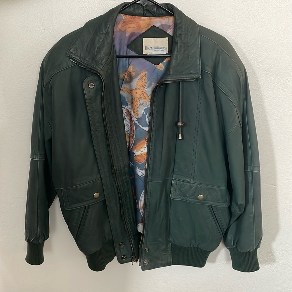 Men’s Vintage Leather Bomber Jacket